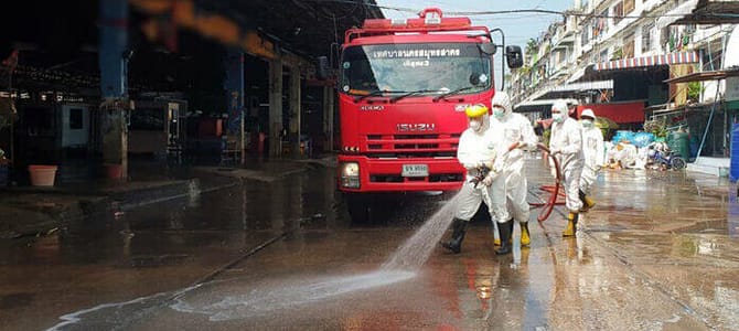 Mercato a Samut Sakhon, 548 infezioni di COVID in Thailandia