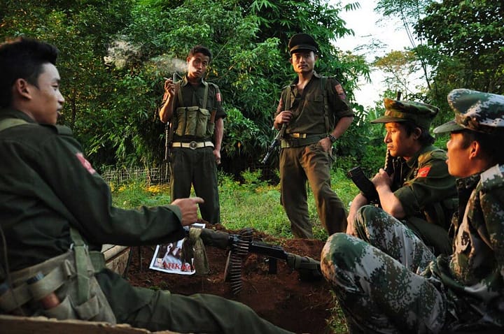 kachin soldati del KIA nel Kachin