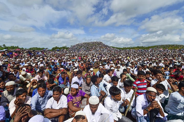 giovani profughi rohingya
