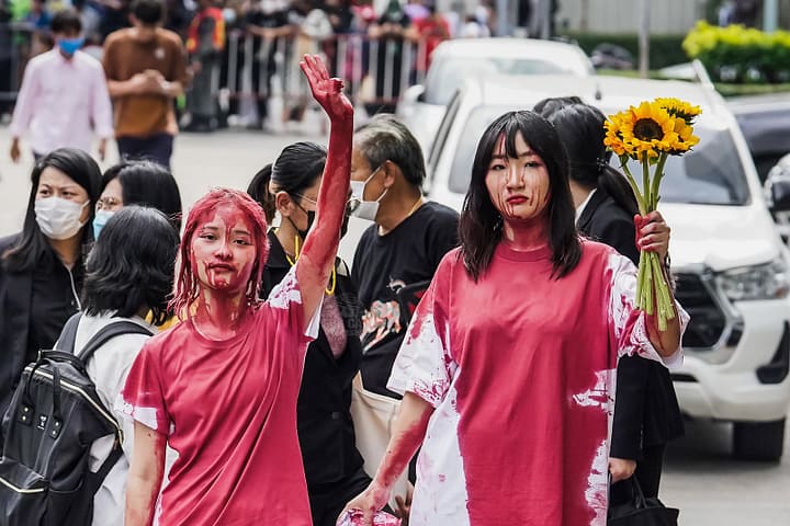 minorenni thailandesi nelle proteste Tantawan Orawan