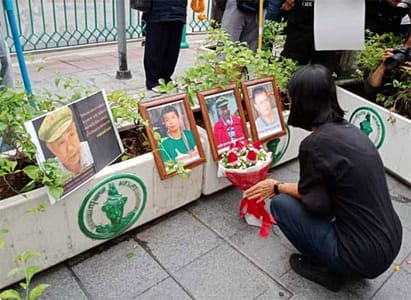 Moglie di Surachai accusa la giunta militare per la morte dei tre militanti