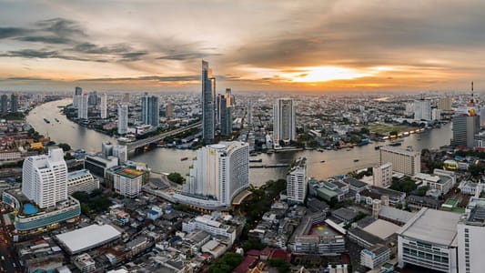 Parco del Centenario a Bangkok per non sprofondare