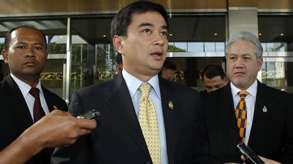 boicottaggio delle elezioni Abhisit