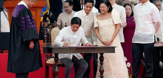 Marcos, dalla fine della democrazia filippina a possibile riformatore?