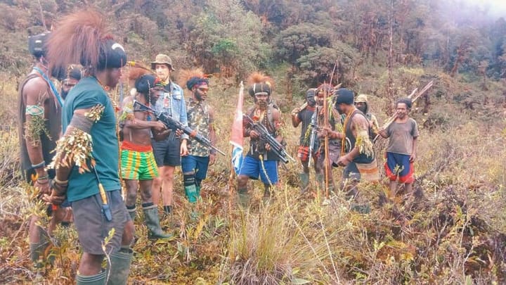 papua sotto sequestro radici del conflitto papuano 